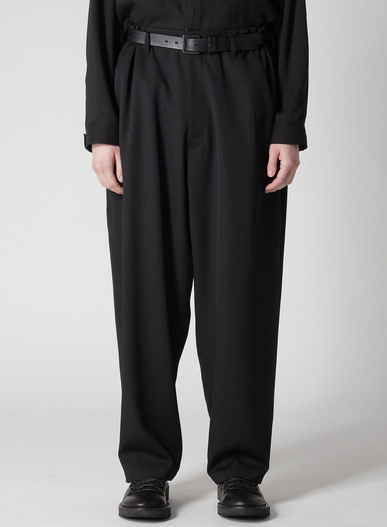 WOOL GABARDINE SIDE TUCK PANTS(S BLACK): Vintage 1.2｜THE SHOP