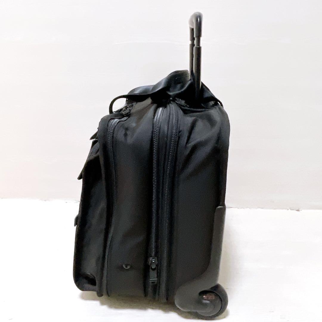 未使用級✨TUMIスーツケース3層 機内持ち込み可 26103DH マチ拡張 黒