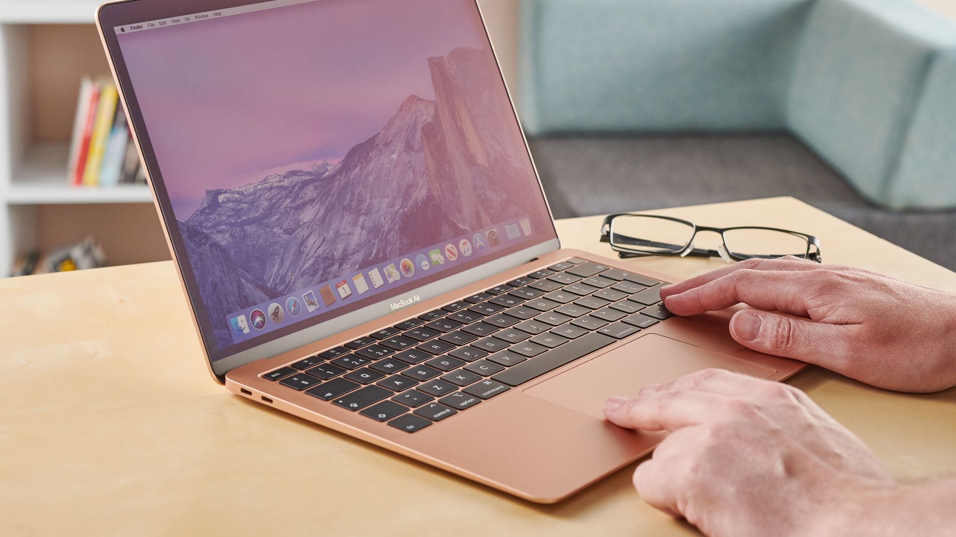 スマホ・タブレット・パソコン APPLE MacBook Air MACBOOK AIR MC969J