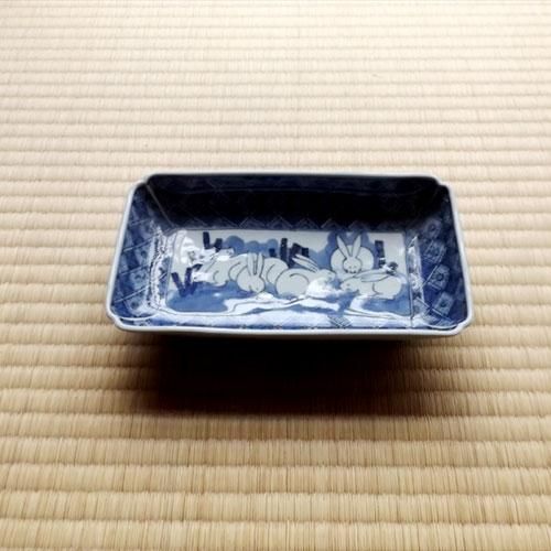 144『染付 波兎 変形皿』 /骨董品 古美術 古玩 アンティーク 【公式通販】