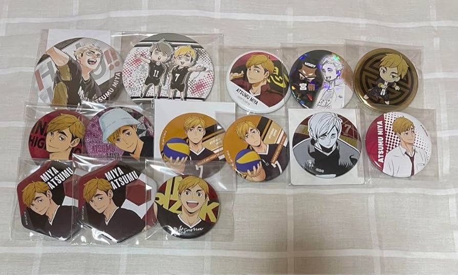 ハイキュー 宮侑 缶バッジ まとめ売り 12点 ハイキュー 宮侑 缶バッジ