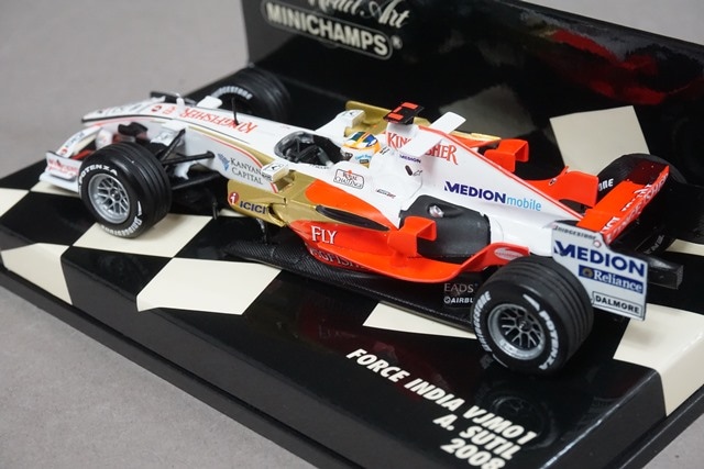 レア504台限定モデル ミニチャンプス フォースインディア F1 TEAM