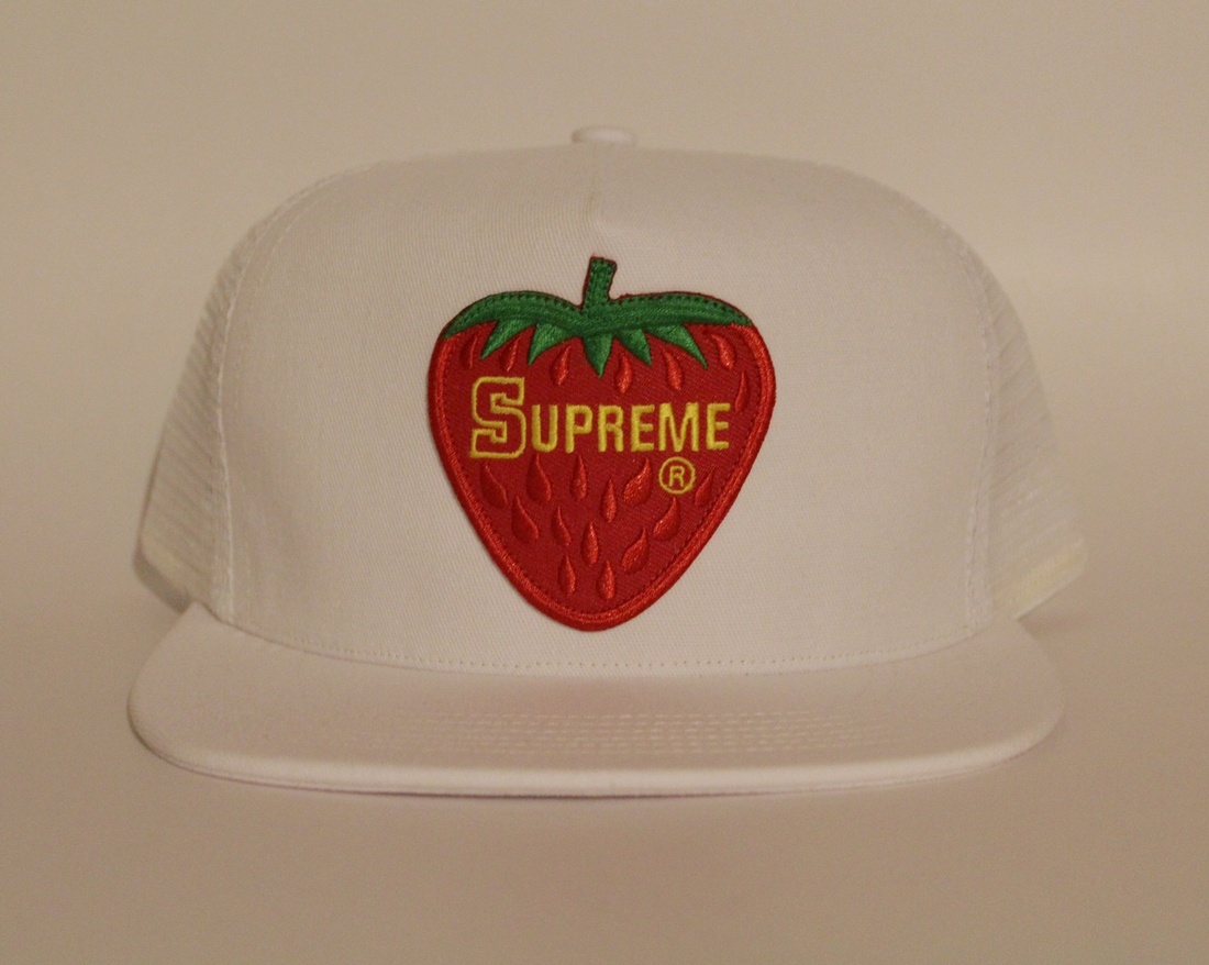 Supreme Stability Mesh Back 5-Panel Red SUPREME Strawberry Mesh