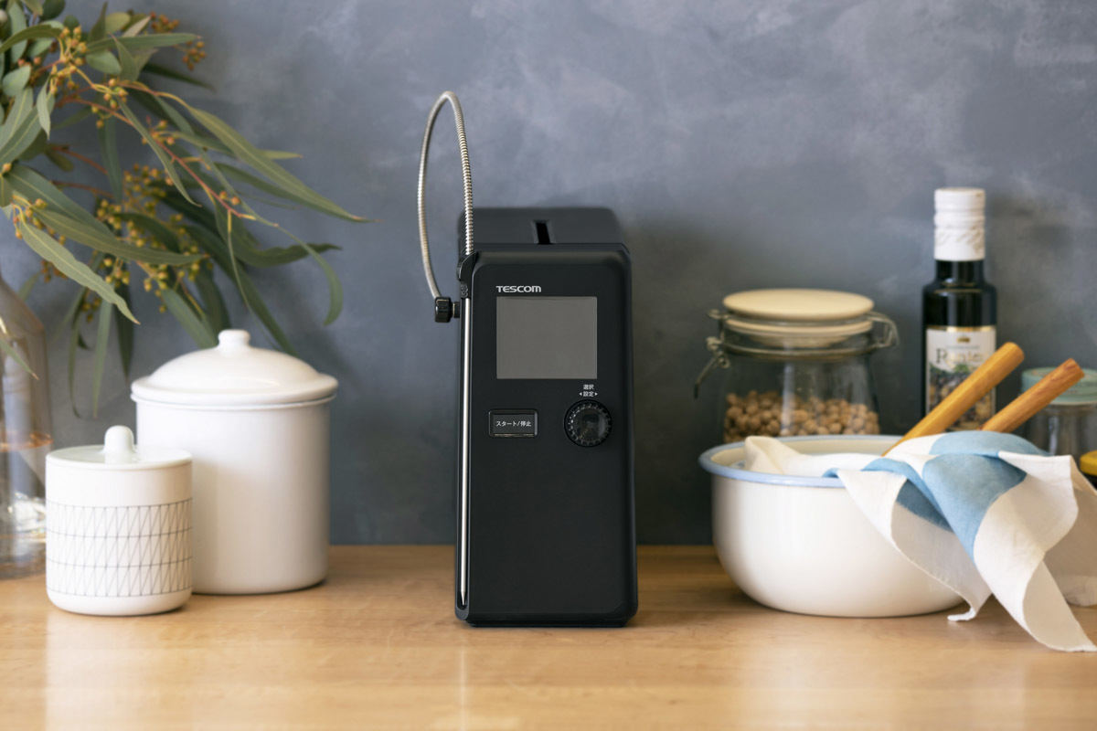 水も鍋も不要、食材の中心温度を直接測れる低温調理器が一般発売