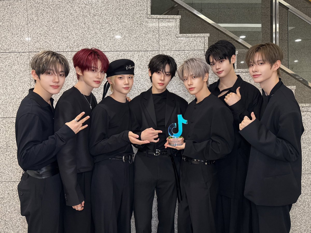 CLOSE YOUR EYES クルユア ツーショ マージンシャン CLOSEYOUREYES