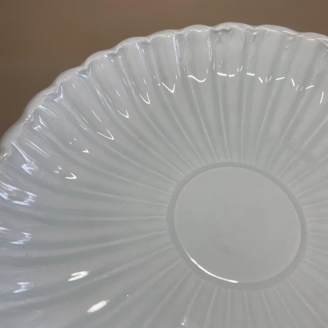 上田恒次 白磁菊皿 共箱 - メルカリ