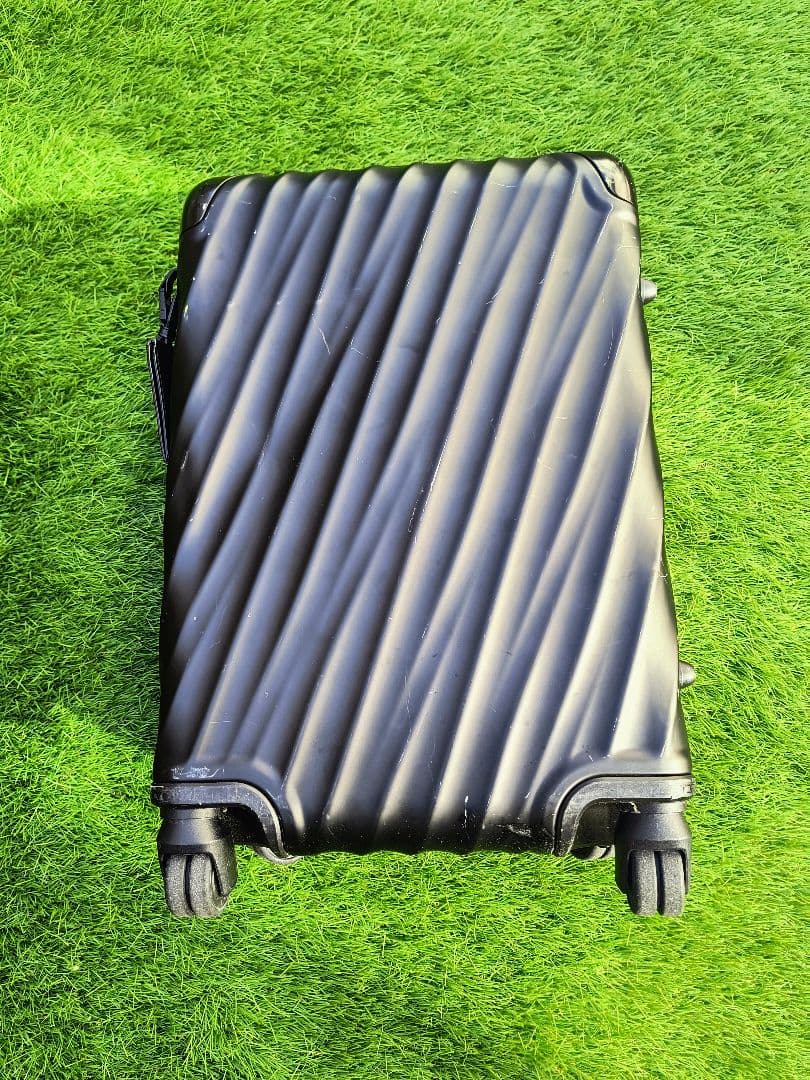 TUMI 19 Degree Aluminum アルミ キャリーケース TUMI 19 Degree Aluminum International Carry-On – Luggage Pros