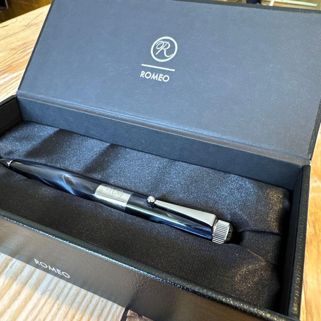 伊東屋ロメオ(ROMEO)No.3太軸イタリアンブルーボールペンメーカー保証あり