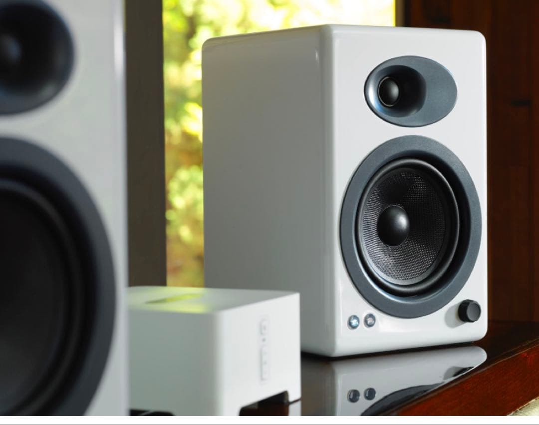 Audioengine A5+ Bluetooth ＋デスクトップスタンド 外箱