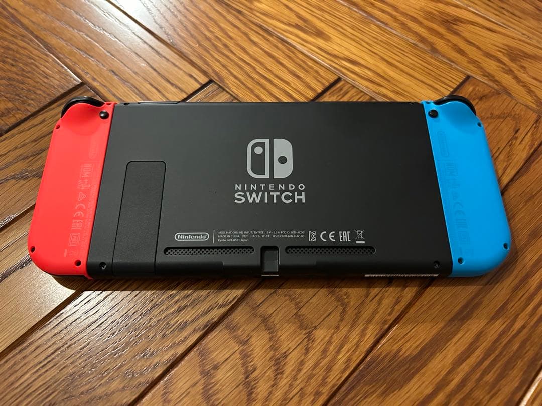 Nintendo Switch ネオンブルー/ネオンレッド 本体 (ポーチ付)