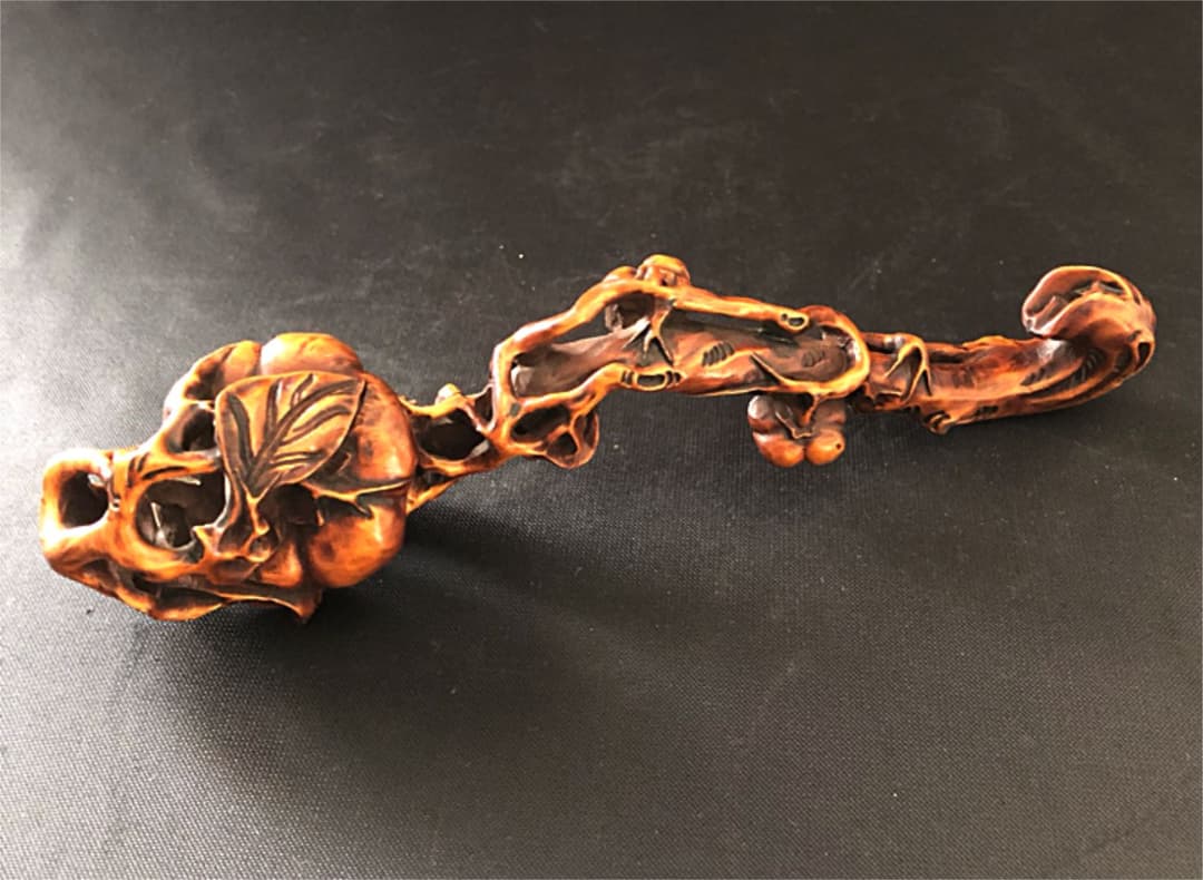 中国美術 唐 古黄楊木 細密彫り 如意 法具 中国美術 唐 古黄楊木 細密彫り 如意 法具 - メルカリ