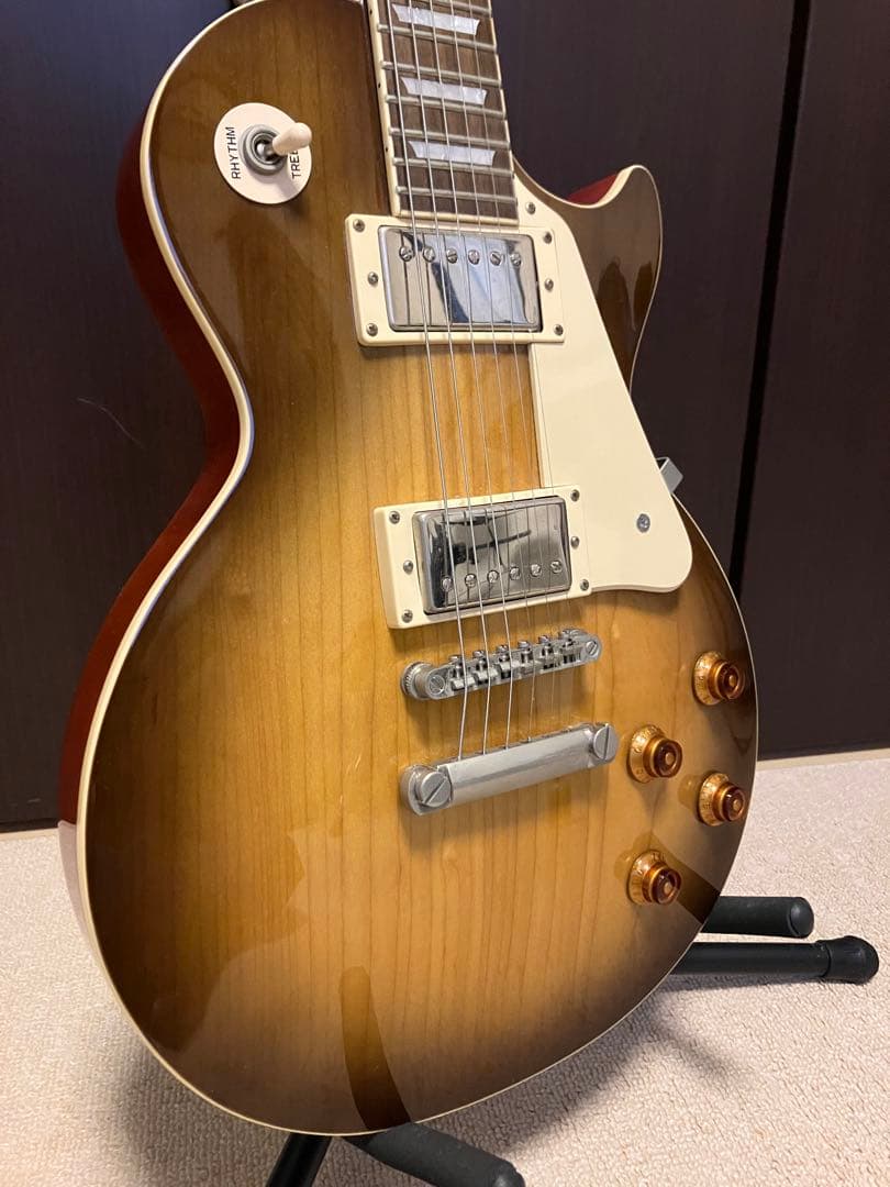 エピフォン Epiphone レスポールスタンダード 美品 人気のハニーバースト Epiphone Les Paul Classic Honey Burst エレキギター レスポール