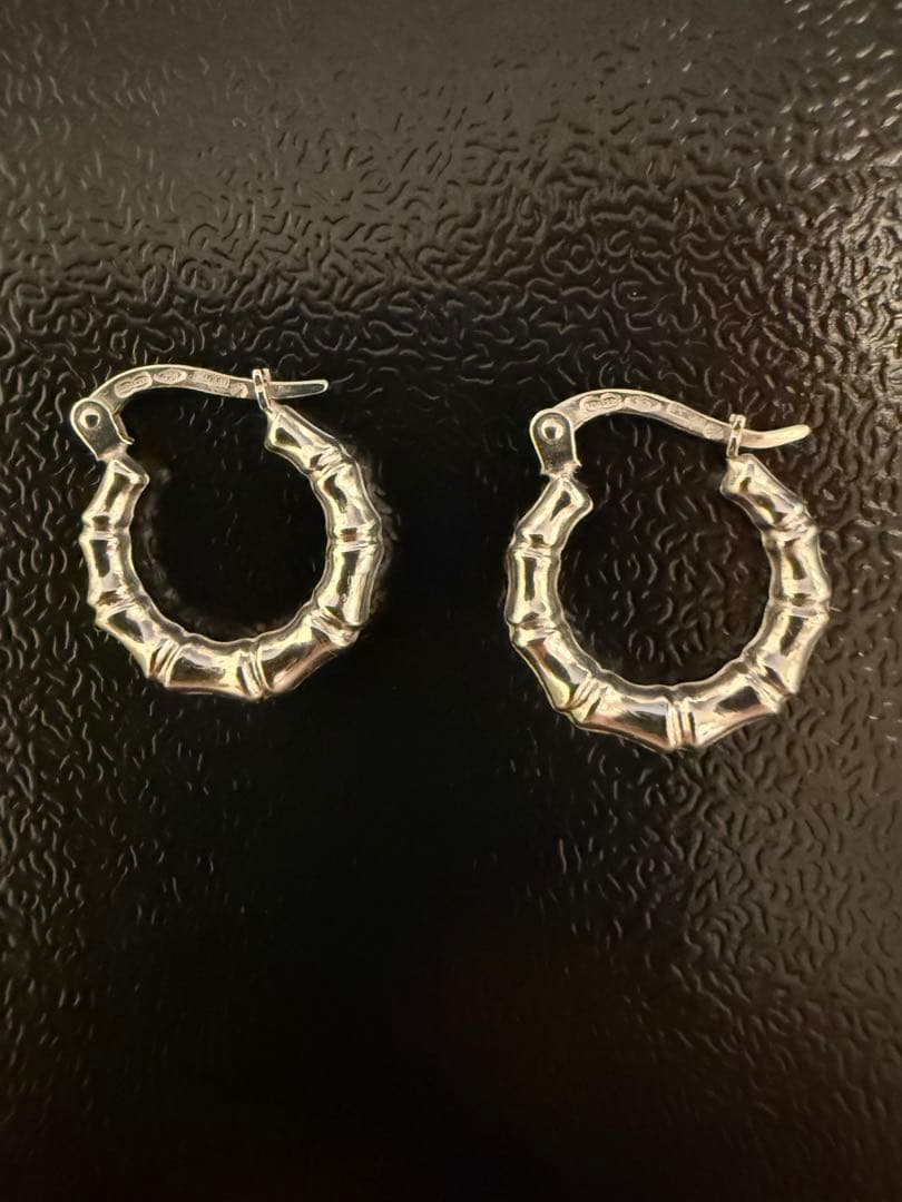 【専用袋あり】K18 WG 750刻印 Italy ウノアエレ　バンブーピアス 専用袋あり】K18 WG 750刻印 Italy ウノアエレ バンブーピアス 専用袋